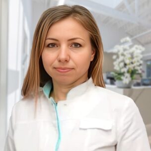 Dr. Alexandra